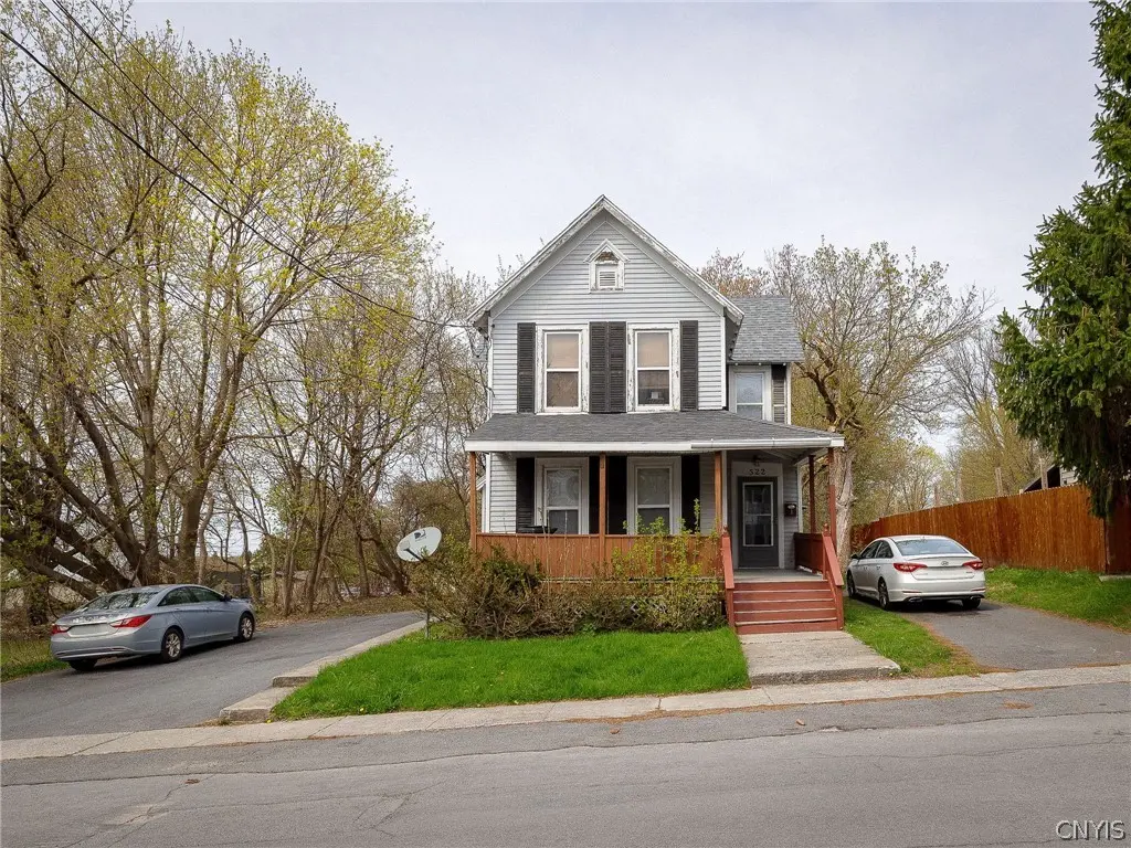 522 Cross St