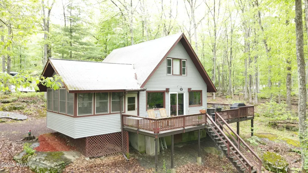 232 Basswood Dr