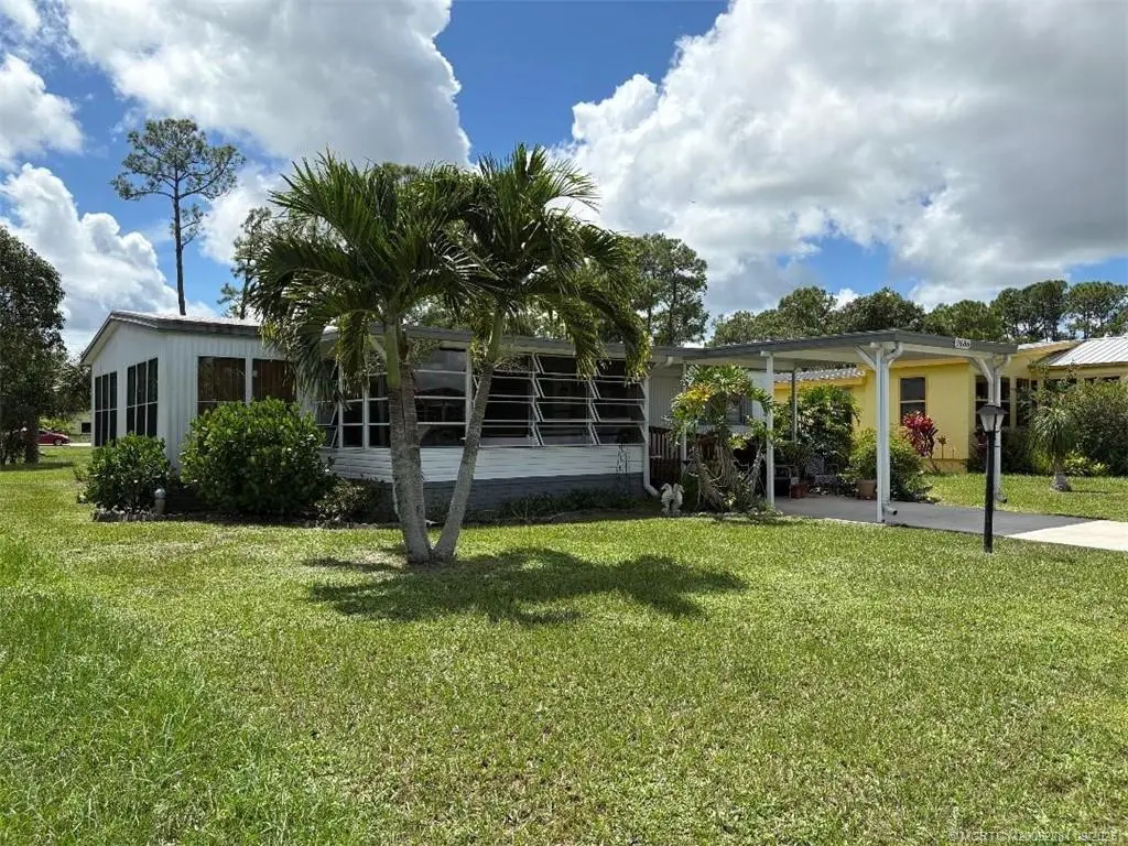 2686 SW Monarch Trl