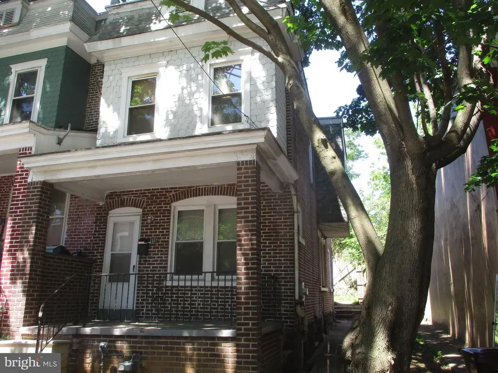 1333 W 5th St