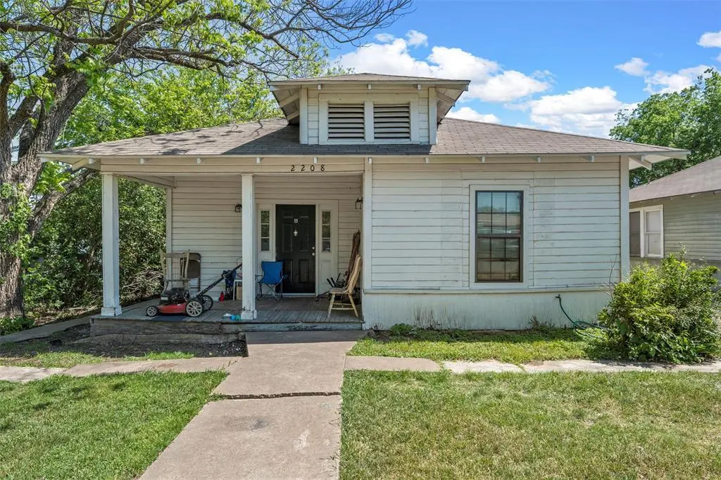 2208 Cumberland Ave