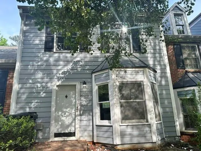 1270 Warsaw Rd