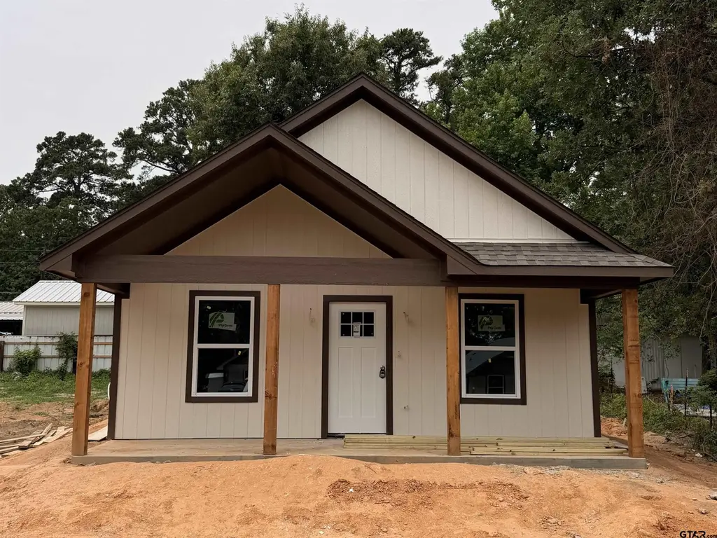 22804 Creekwood Dr
