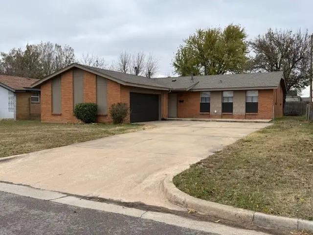 2621 SW 70th St