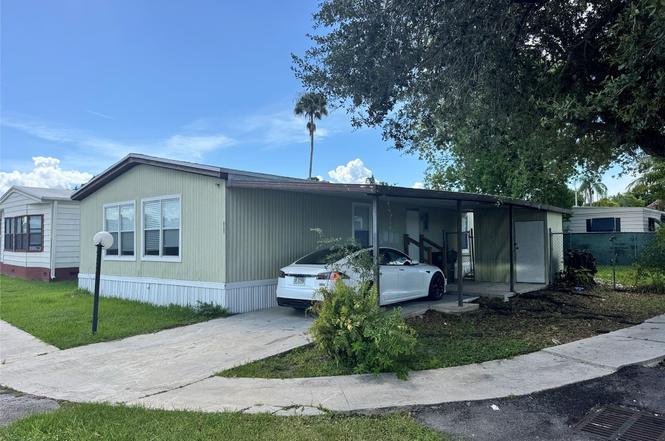 21850 NW 7th Ct