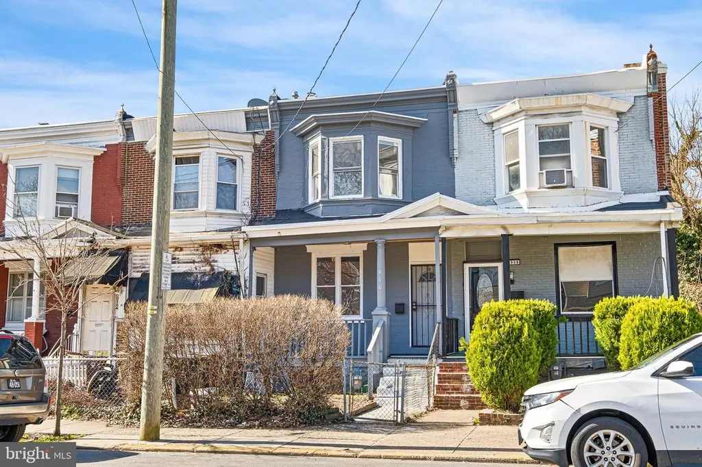 910 Vandever Ave
