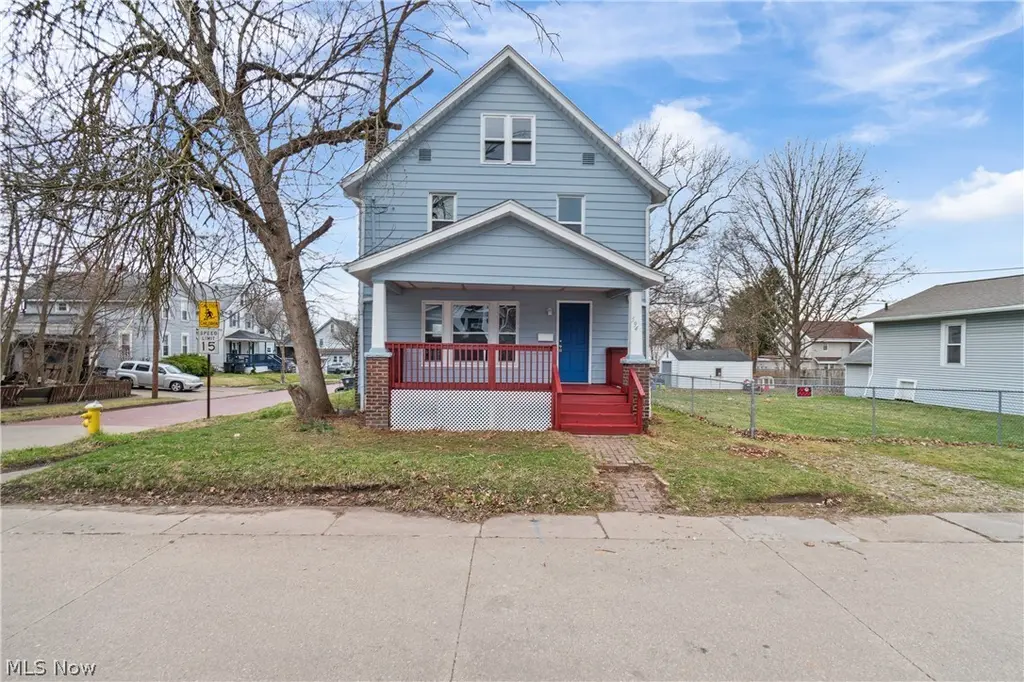 594 Columbia Ave