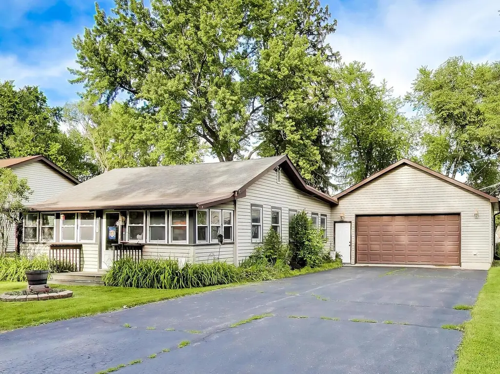 2516 Bittersweet Ave