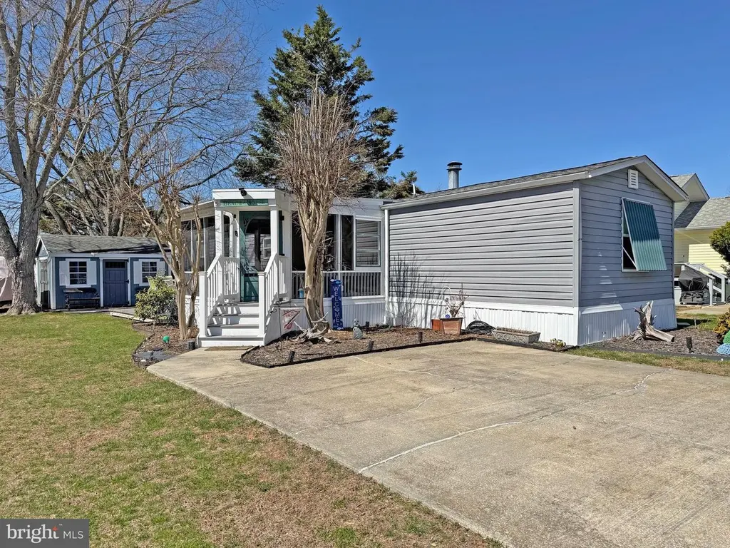 21196 M St Unit M-14