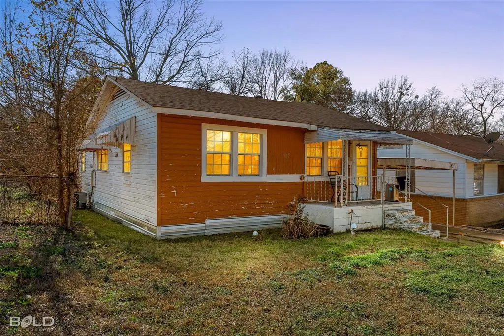 3105 Metal St
