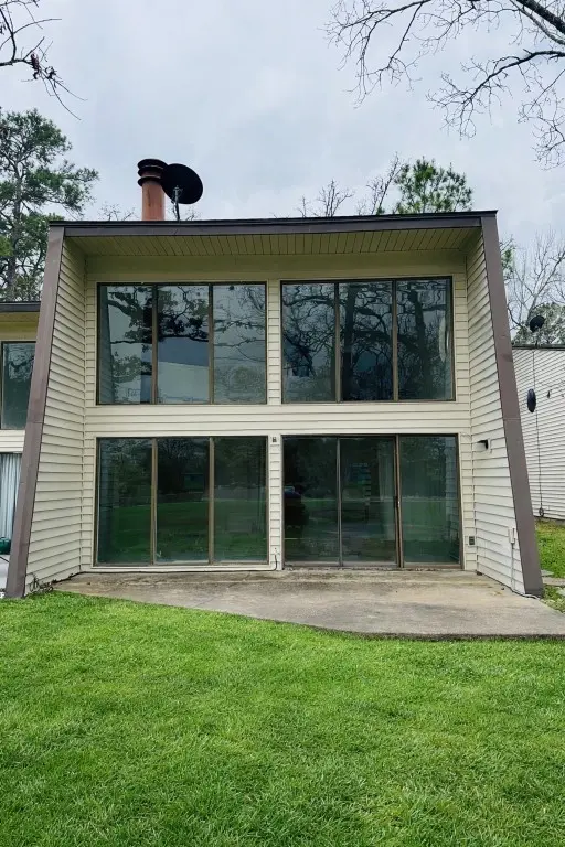 24470 Country Club Dr