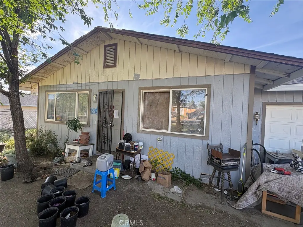 120 E Buel St
