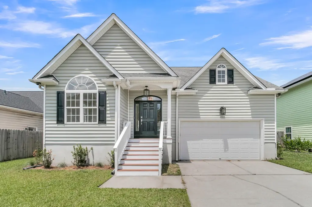 112 Brightwood Dr