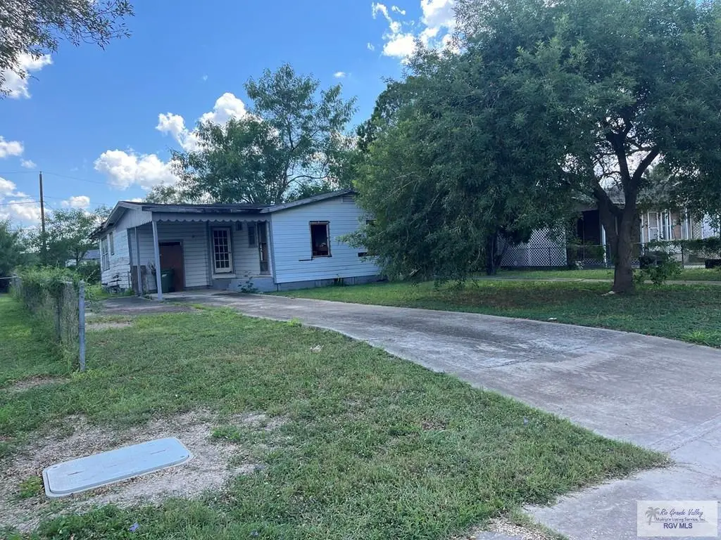 435 Riverside Blvd