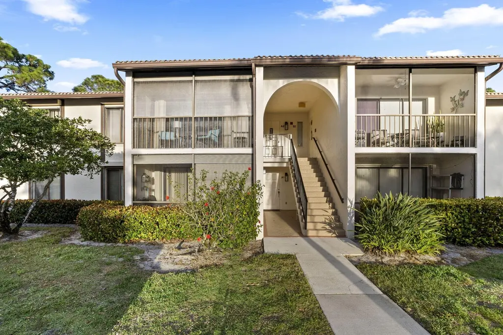 1575 SW Silver Pine Way Unit 108-A2