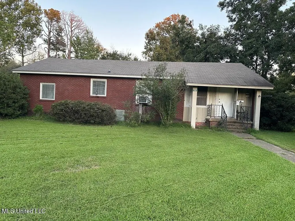 200 Cedar St
