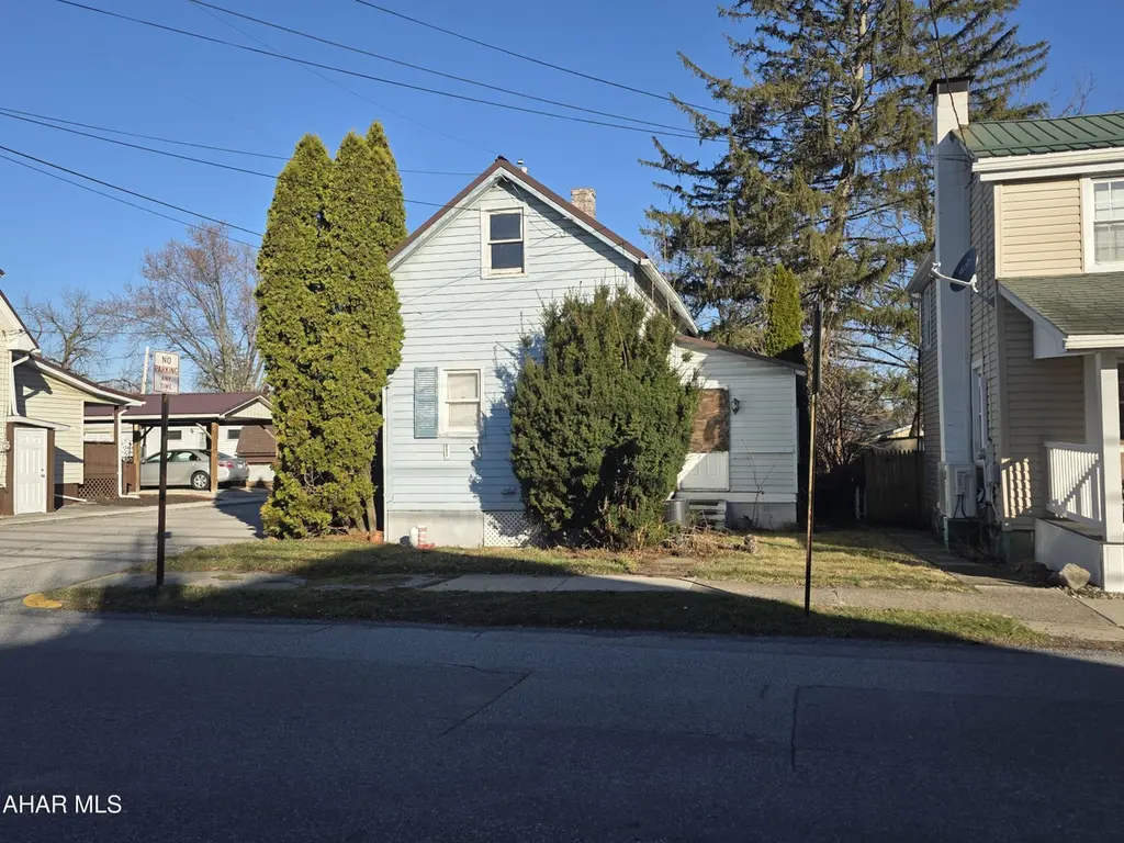 401 Garber St