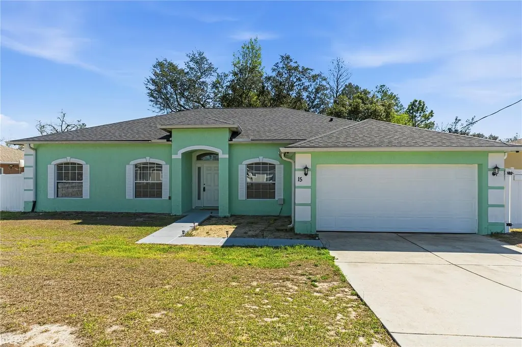 15 Locust Loop Dr