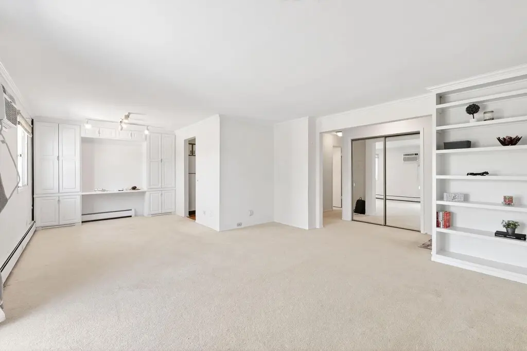 604 N Westfield Rd Unit A
