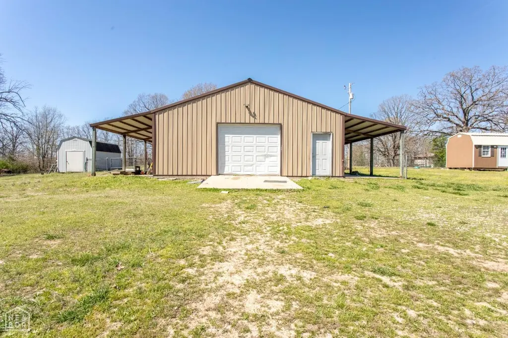 15 Pear Tree Ln