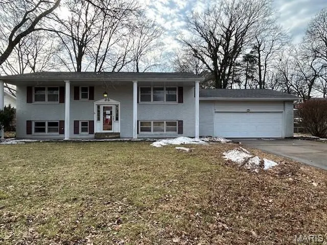 2033 Anthony Dr