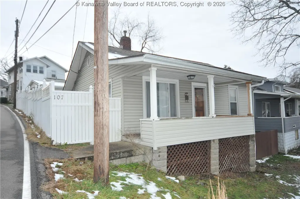 107 Hinton Ter