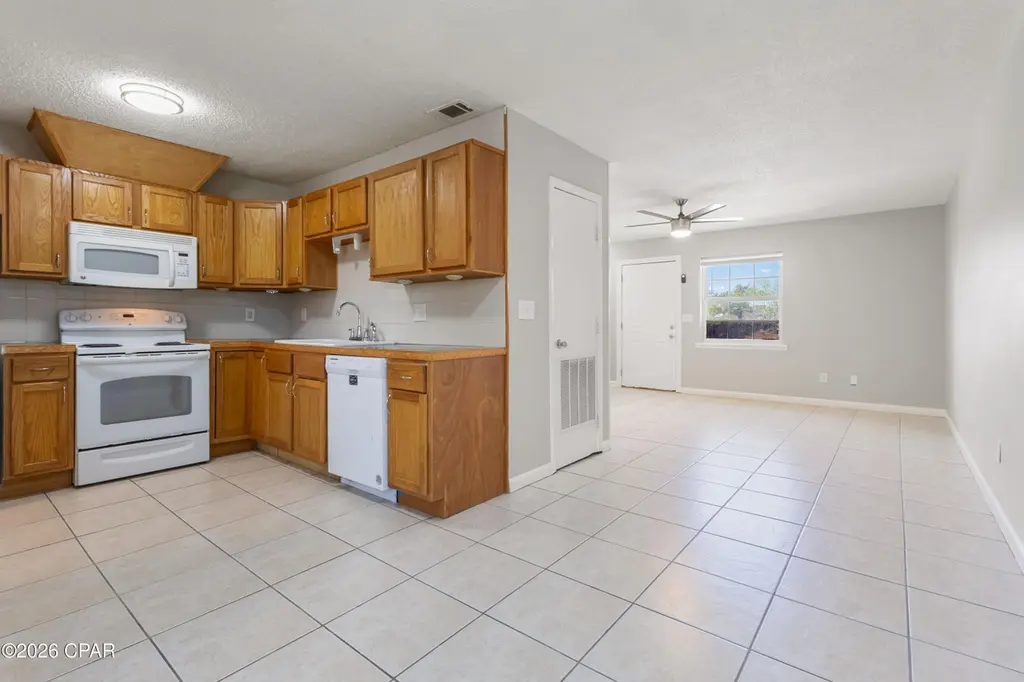 1522 Kraft Ave