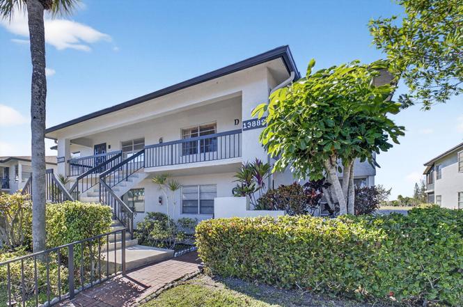 13889 Royal Palm Ct Unit D