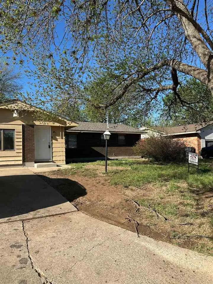 118 NE Angus