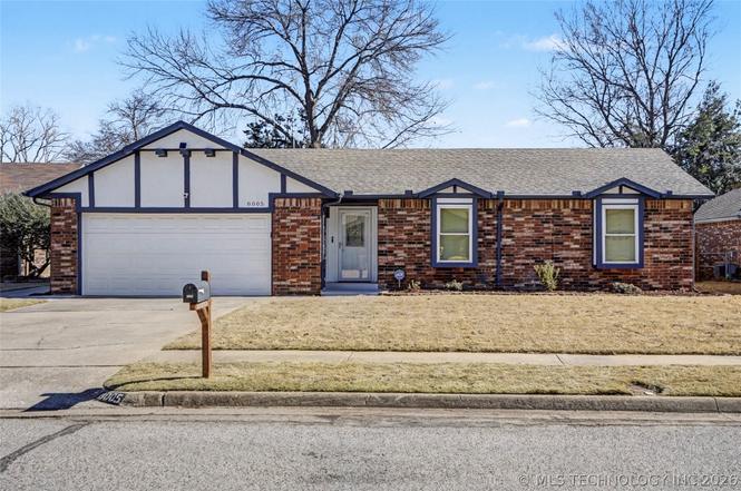 8005 S Date Ave