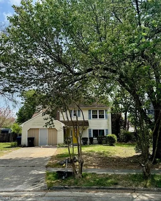 2048 Trumbull Ct
