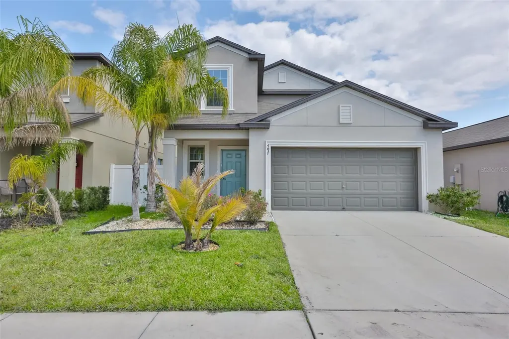 797 Olive Conch St