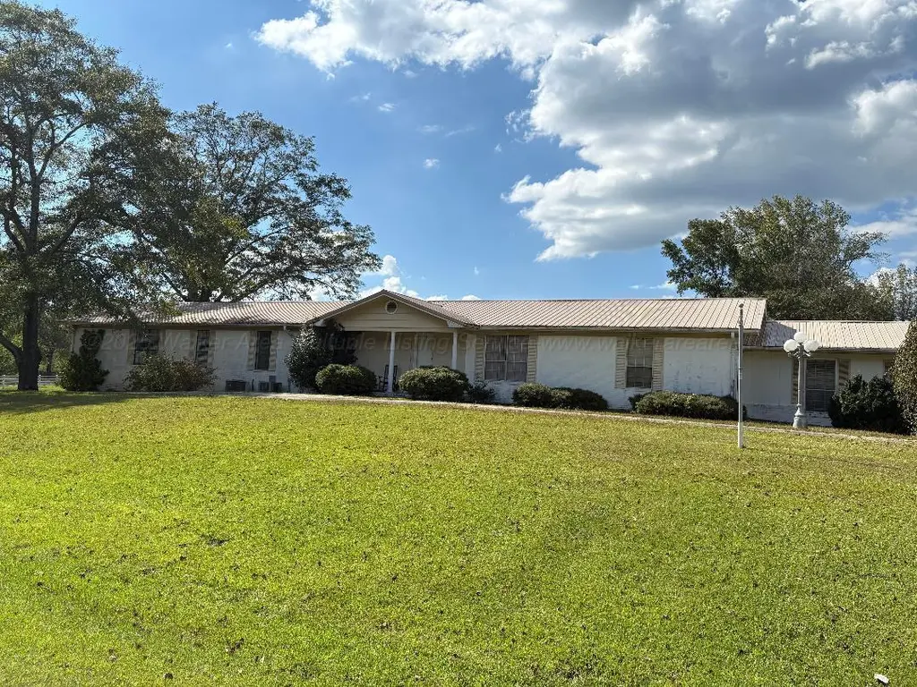 477 Fall City Rd