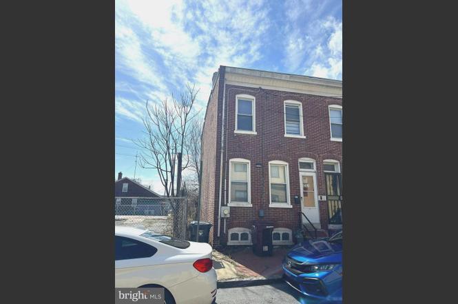 1232 Pearl St