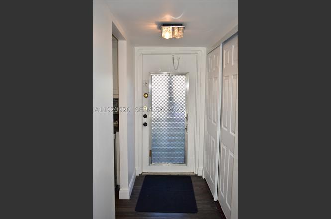 9360 Sunrise Lakes Blvd #111