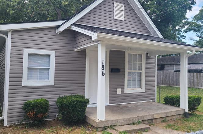 186 Eddie St