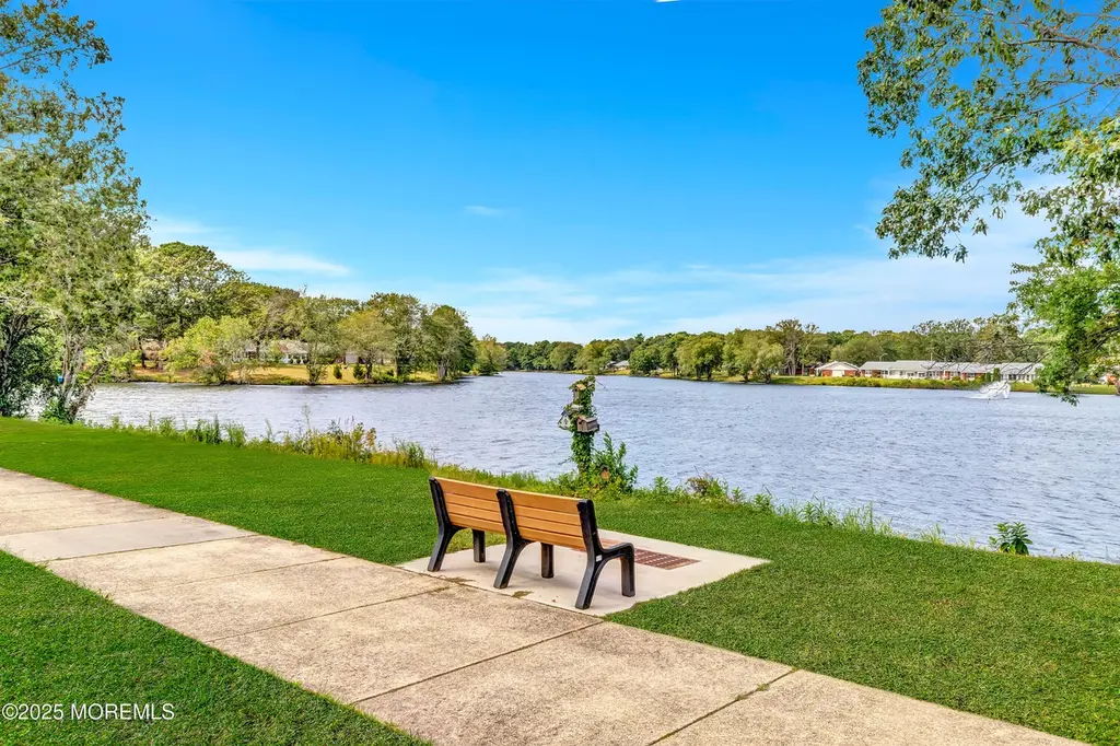 39M Cambridge Ct