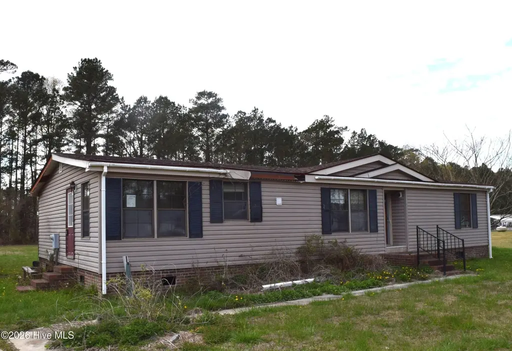 3029 Crystal Lake Dr