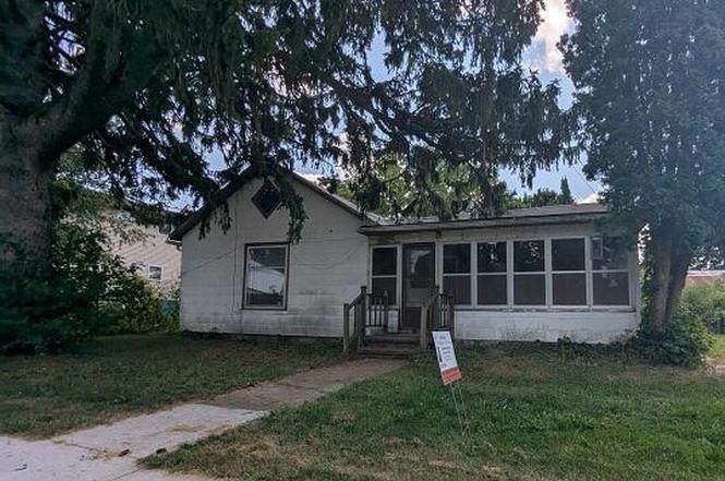 181 W Second St