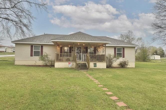 350 Amanda St
