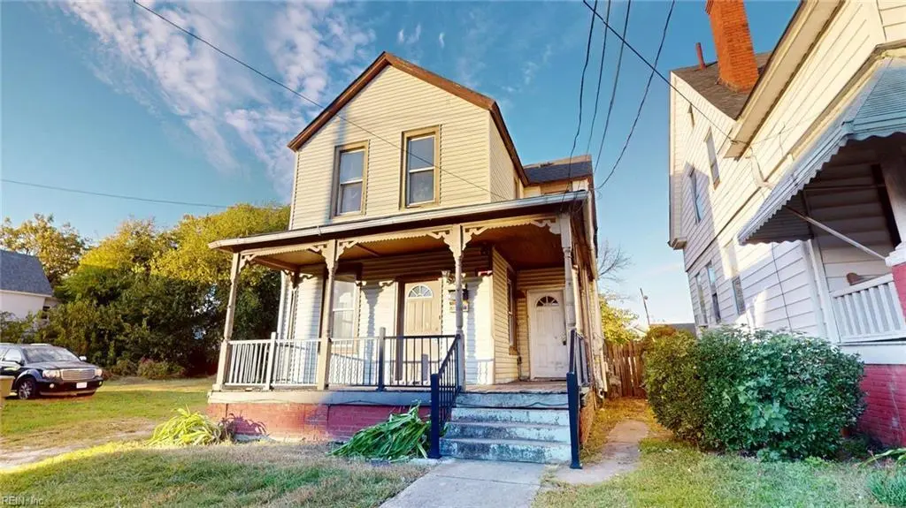 224 W 26th St