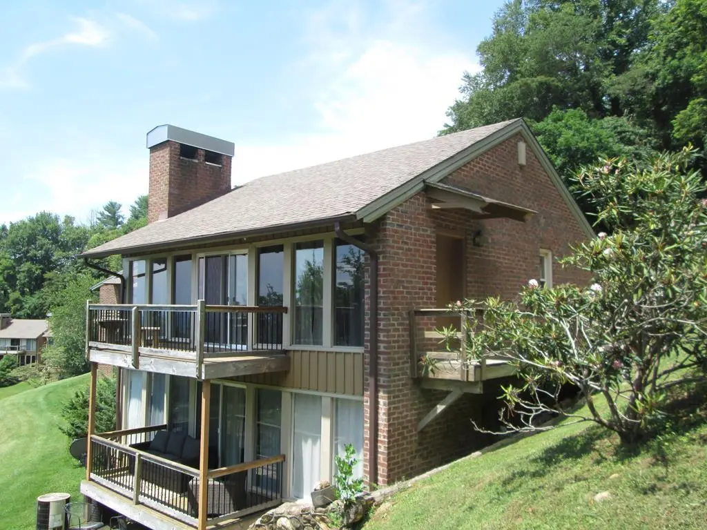 80 Doe Highlands Dr
