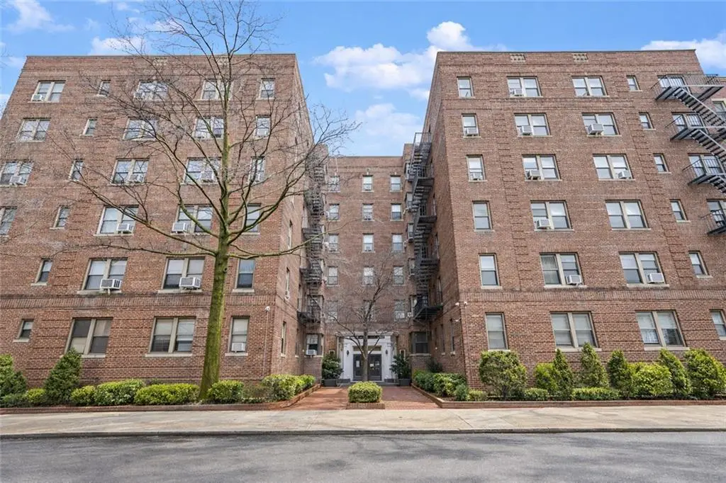 2375 Ocean Ave Unit 1J