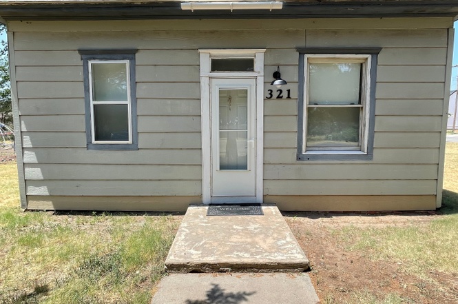 321 N Main St