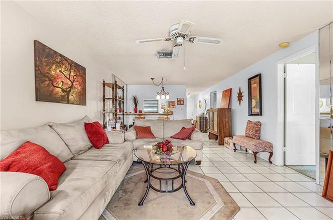 5579 Rattlesnake Hammock Rd Unit B9