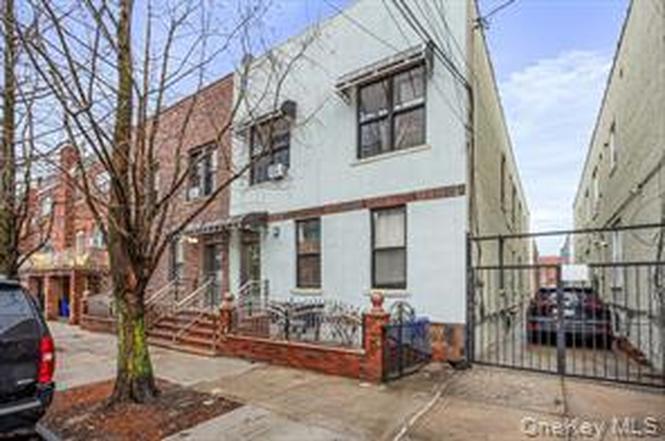1715 Saint Peters Ave