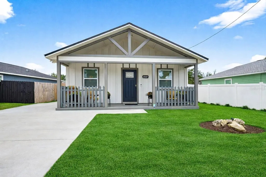 23167 NW 180th Pl