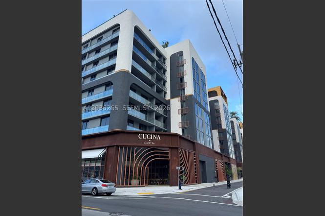 2700 NW 2nd Ave #240