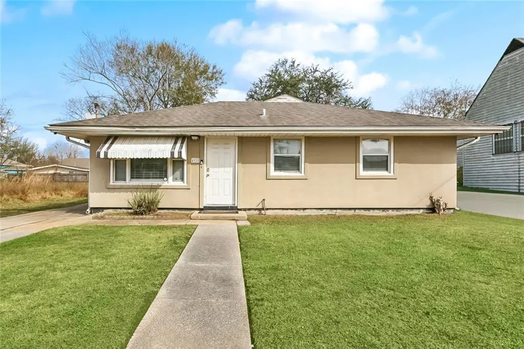 4925 Feliciana Dr