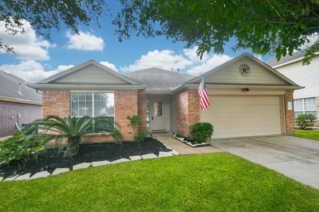 1910 Plum Creek Ln